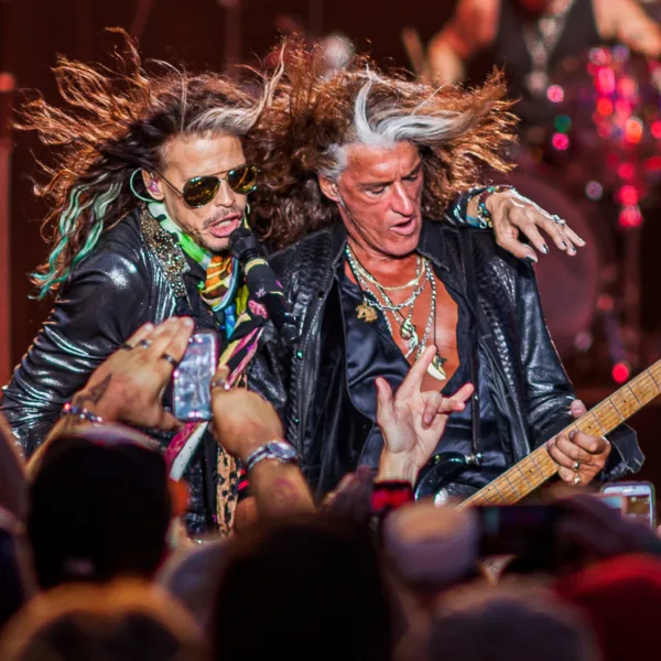Steven Tyler performs with the band Aerosmith, photos by Nashville Photographer Run N Gun Photography